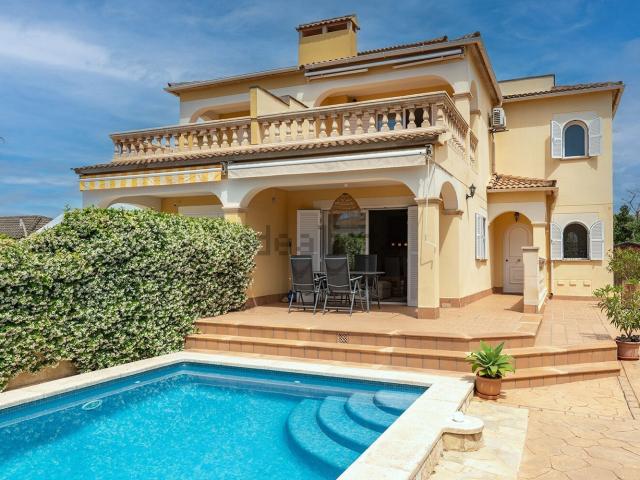 Chalet, Llucmajor