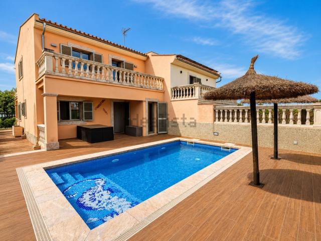Chalet, Llucmajor