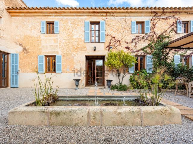 Chalet, Llucmajor