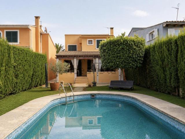 Chalet, Llucmajor