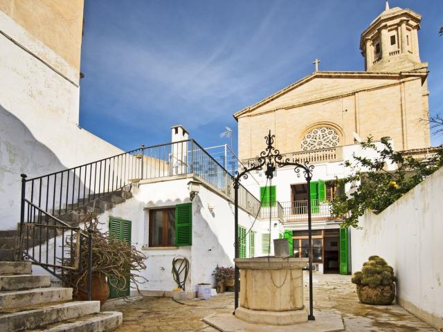 Chalet, Llucmajor