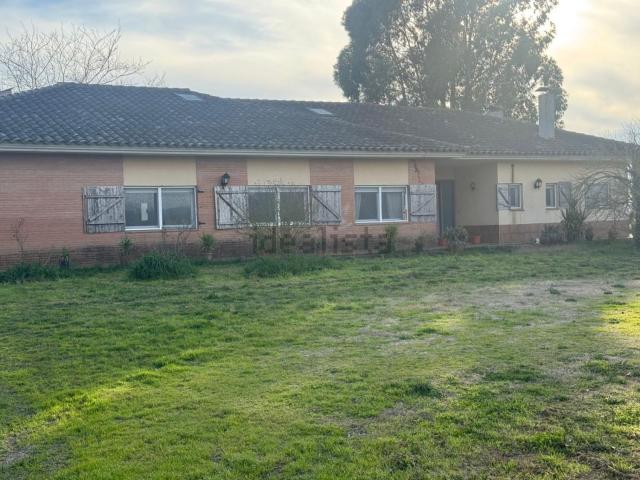 Chalet, Llagostera