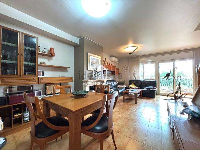 Chalet, Llagostera