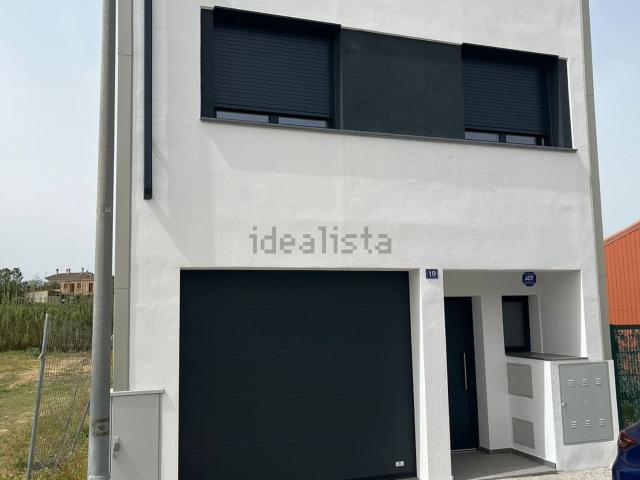 Chalet, Llagostera