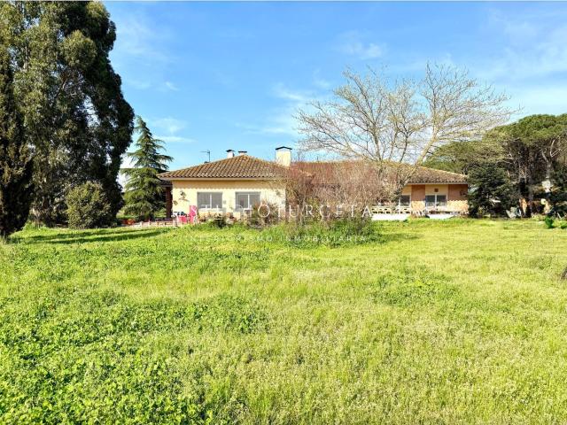 Chalet, Llagostera