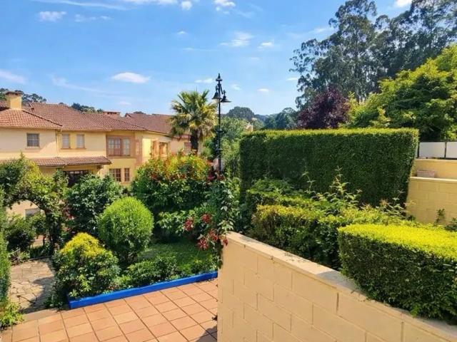 Chalet, Llanera