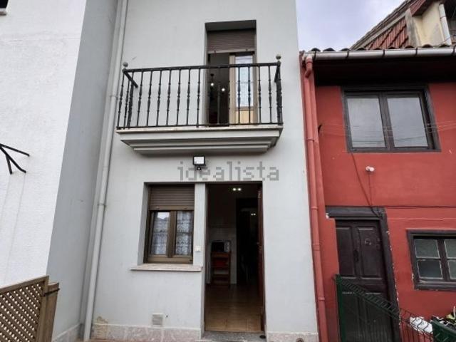 Chalet, Llanes