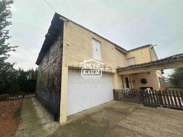 Chalet, Lleida