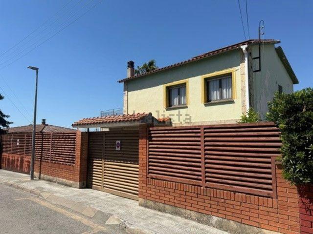Chalet, Lliçà d&apos Amunt