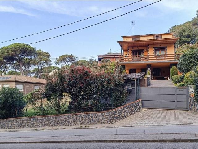 Chalet, Llinars del Vallès