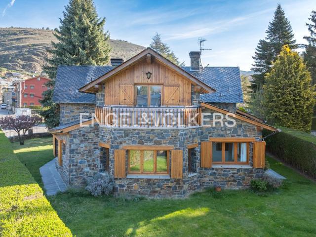 Chalet, Llívia