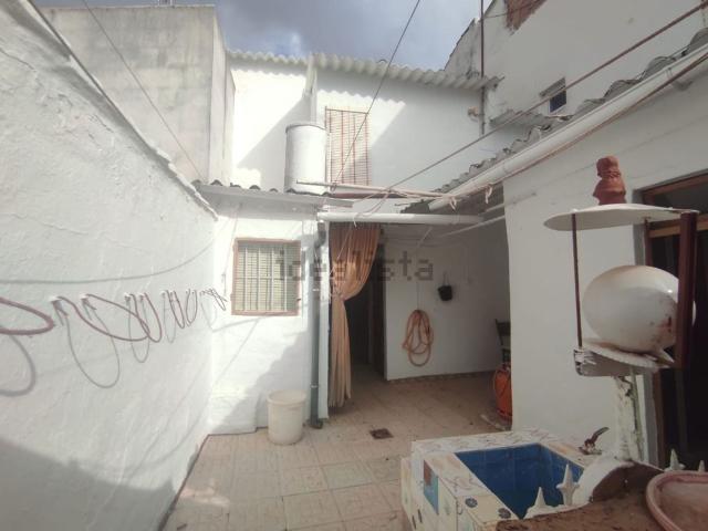 Chalet, Lucena