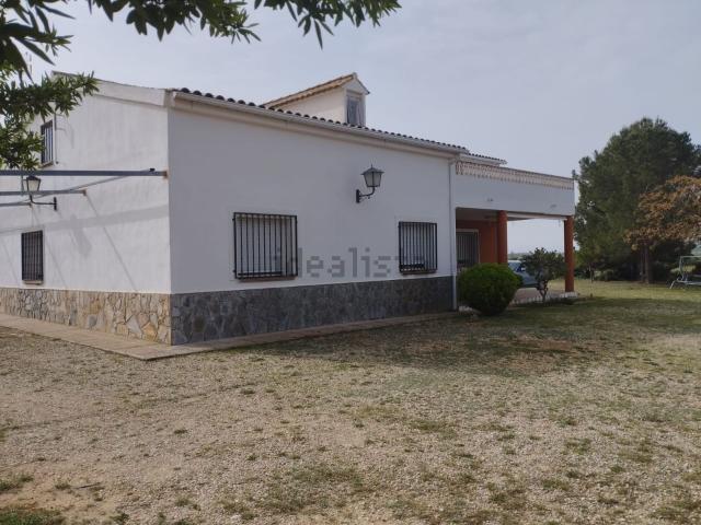 Chalet, Motilleja