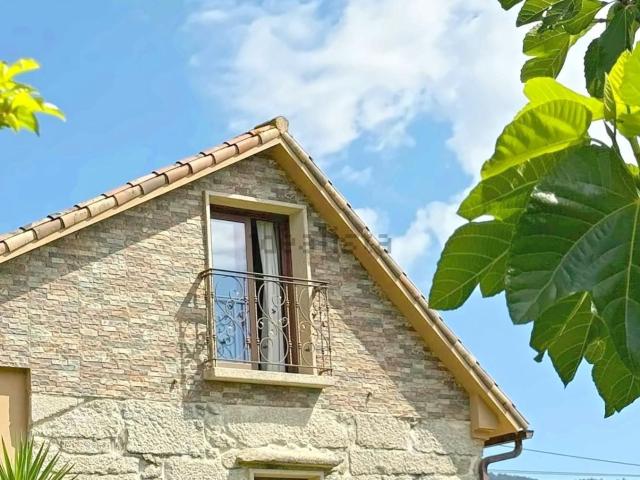 Chalet, Moaña