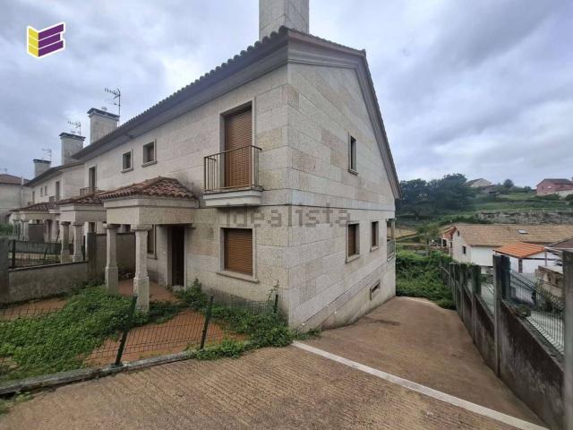 Chalet, Moaña