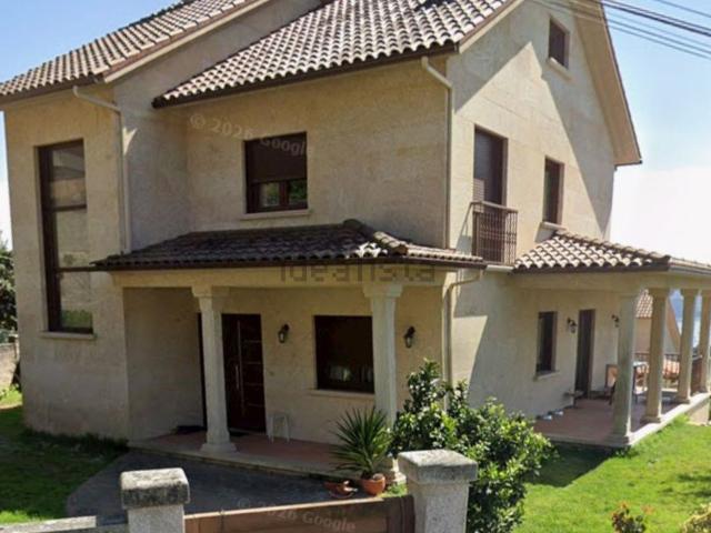 Chalet, Moaña