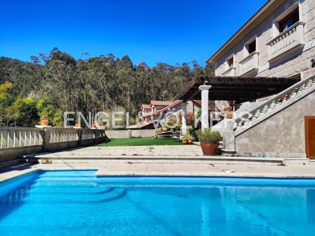 Chalet, Moaña