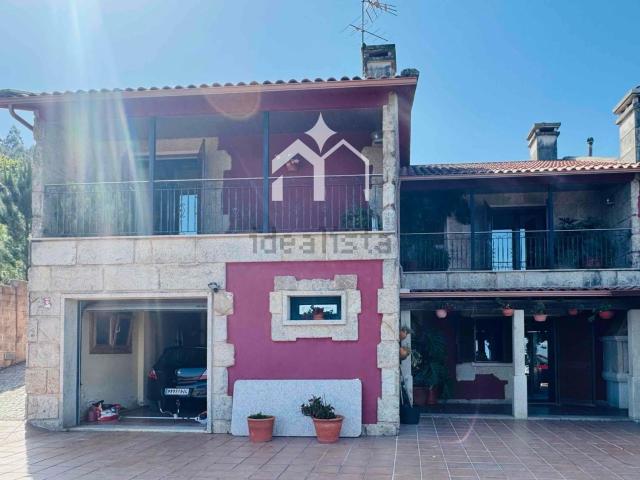 Chalet, Moaña