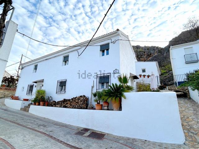 Chalet, Moclin