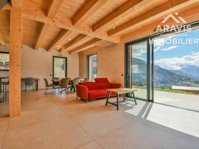 Chalet moderne avec vue dégagée sur la vallée 206m² Saint Jean de Sixt