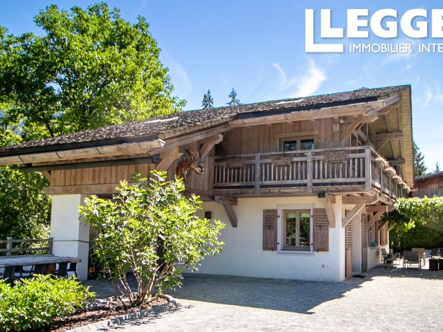 Chalet moderne de 4 chambres dans un village savoyard typique. près de Samoëns, Morillon et Les Gets