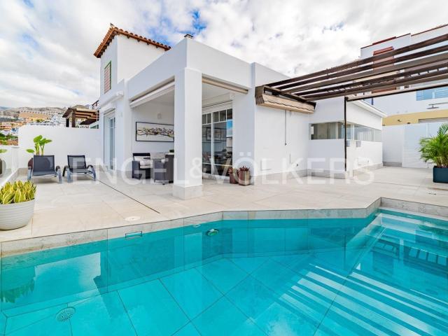 Chalet moderno renovado con vistas maravillosas a La Gomera 177m² Adeje