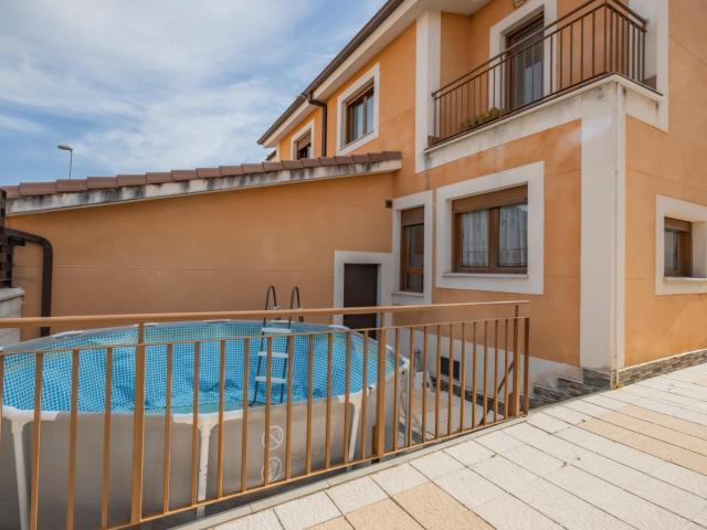 Chalet moderno, reformado y en zona ideal