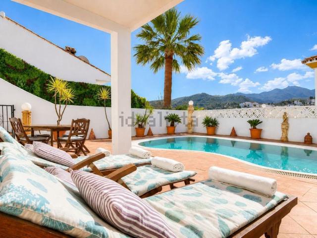 Chalet, Monda
