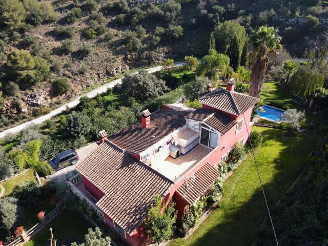 Chalet, Monda