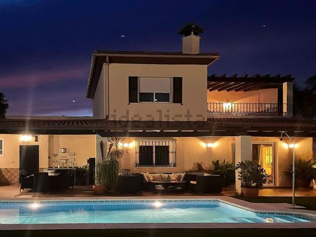 Chalet, Monda