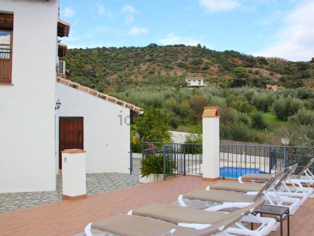 Chalet, Monda