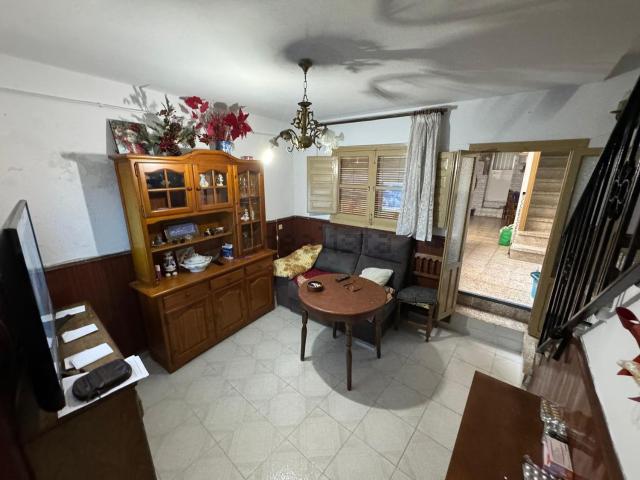 Chalet, Monda