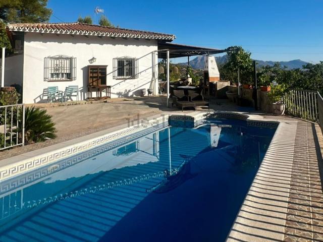 Chalet, Monda