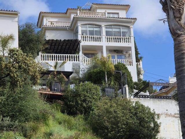 Chalet, Monda