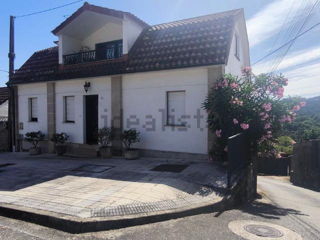 Chalet, Mondariz