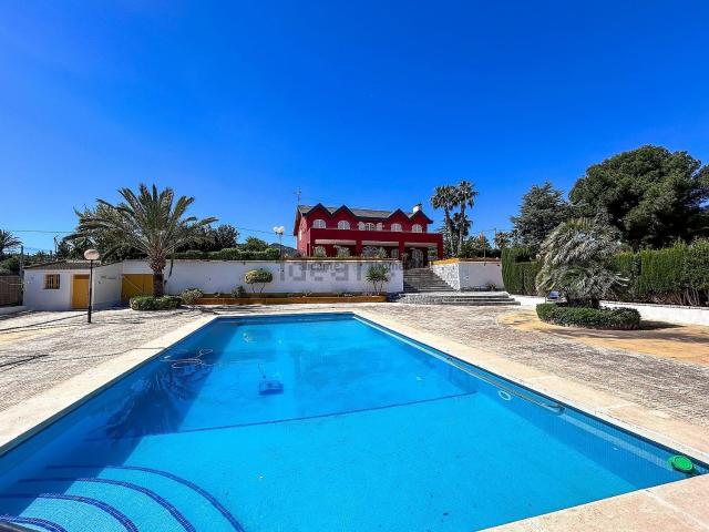 Chalet, Monovar