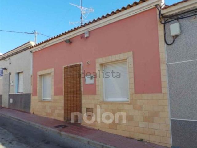 Chalet, Monovar