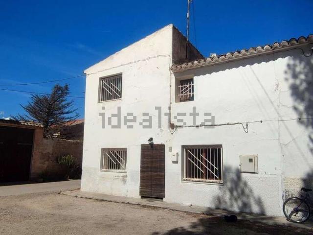 Chalet, Monovar