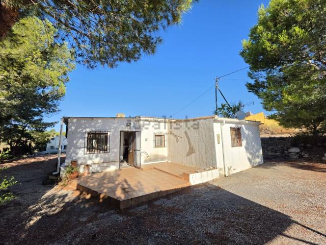 Chalet, Monovar