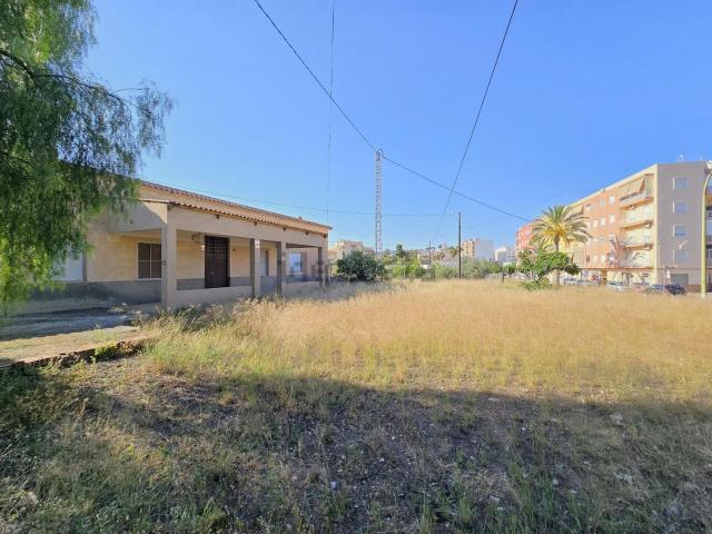 Chalet, Monovar