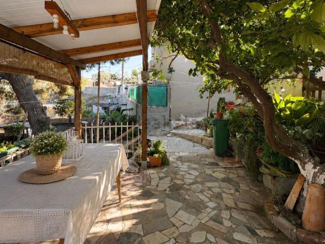 Chalet, Monovar