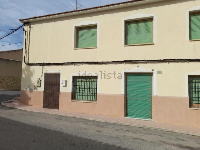 Chalet, Monovar