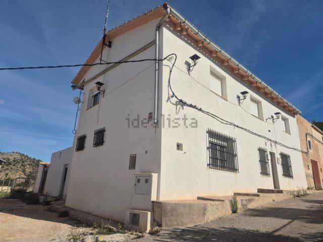 Chalet, Monovar