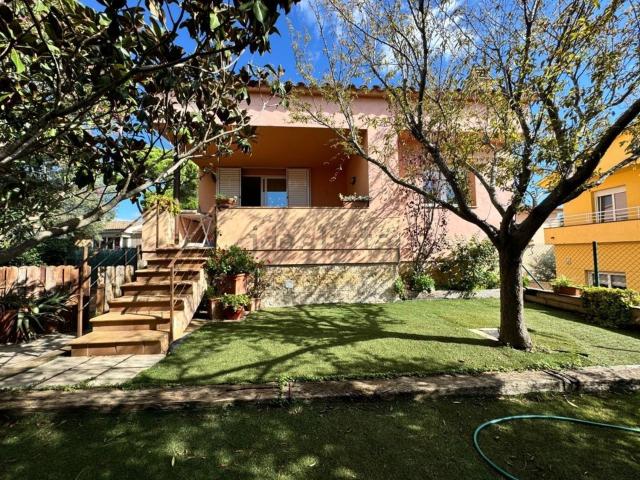 Chalet, Mont Ras