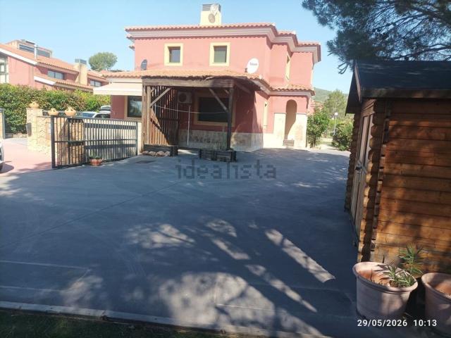 Chalet, Mont Roig del Camp