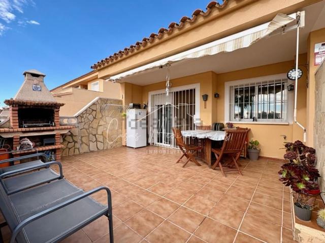 Chalet, Mont Roig del Camp