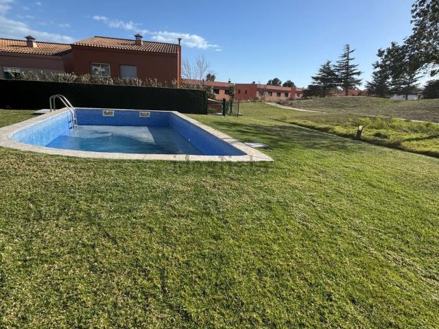 Chalet, Mont Roig del Camp