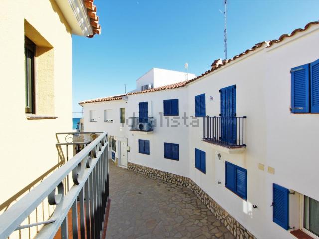 Chalet, Mont Roig del Camp