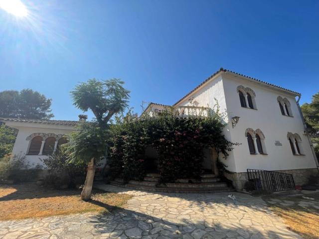 Chalet, Mont Roig del Camp