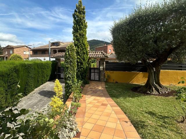 Chalet, Montornès del Vallès